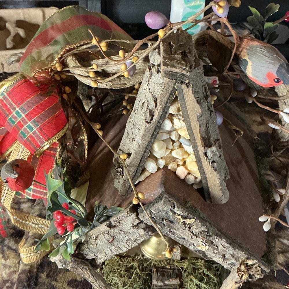 Charming Rustic Birdhouse with Bell and Red Accents - Picture 7 of 7